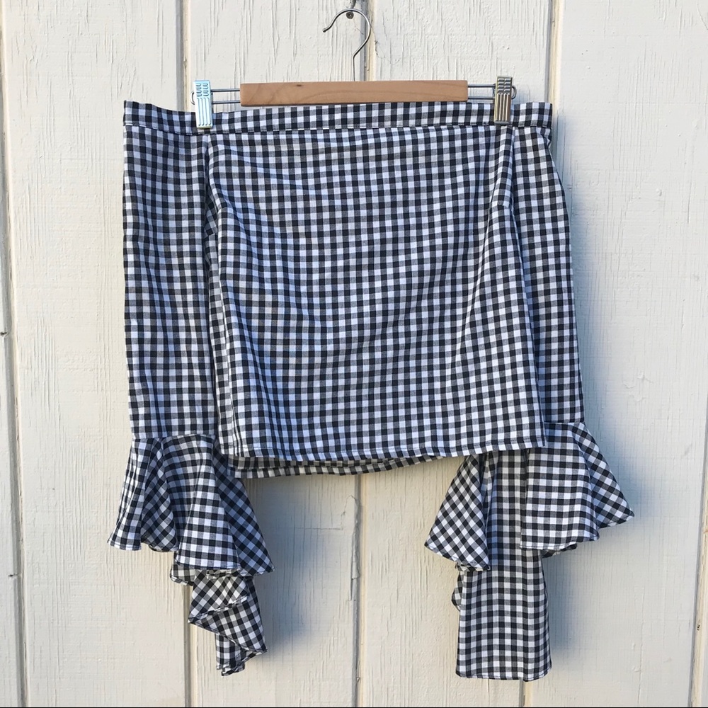 F21 off shoulder crop top